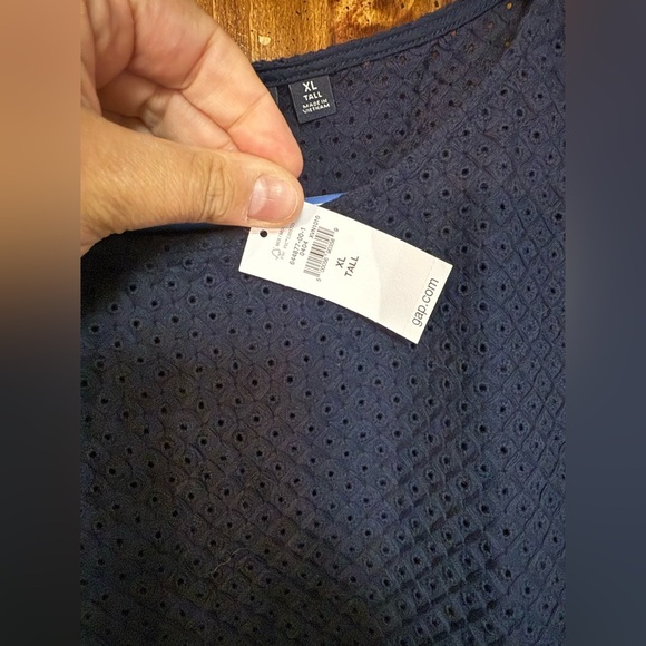 NWT GAP TALL navy eyelet peplum cotton tank top size XLT - Picture 4 of 6